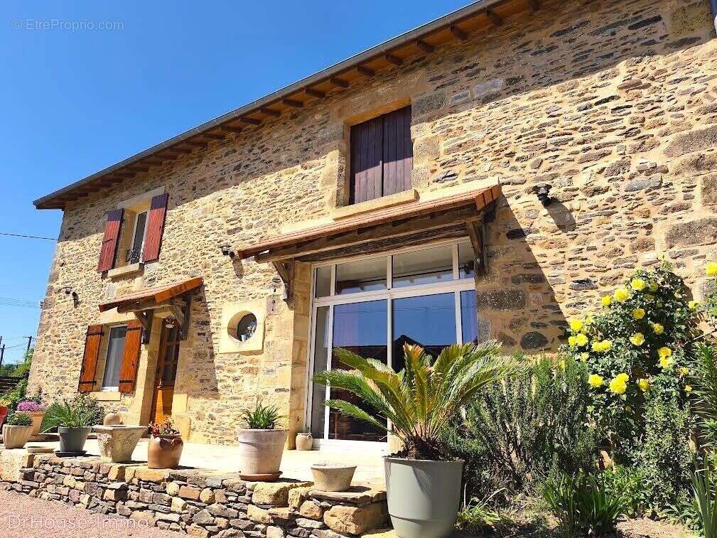 Maison à NANTHEUIL