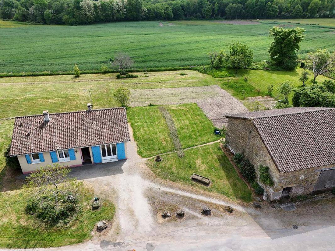 Maison à COGNAC-LA-FORET