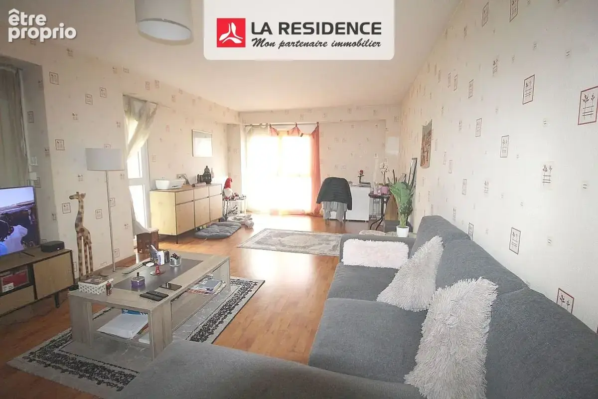 Appartement 76 m² à Le Petit-Quevilly  - photo 2