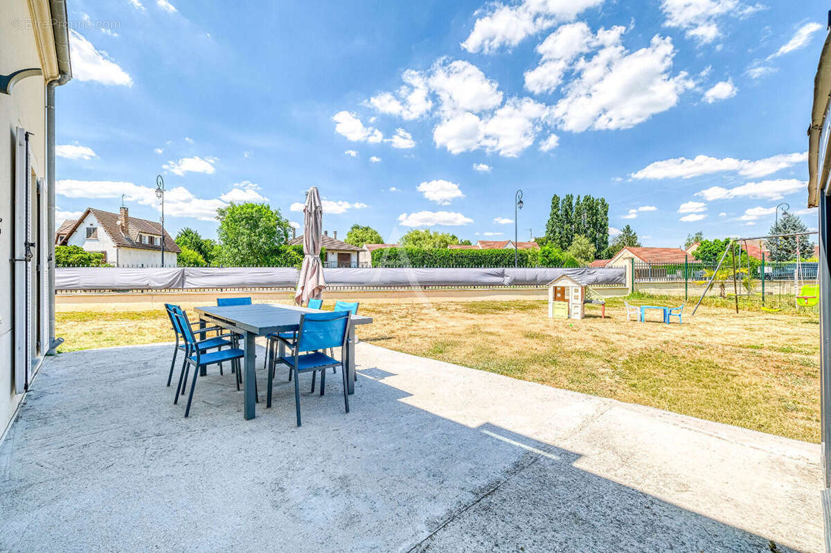 Maison individuelle récente avec jardin, garage et garantie décennale - photo 2
