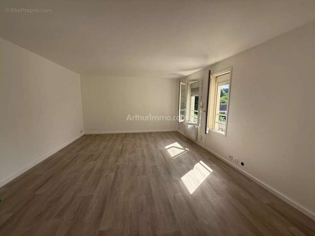 Appartement à SOISY-SUR-SEINE
