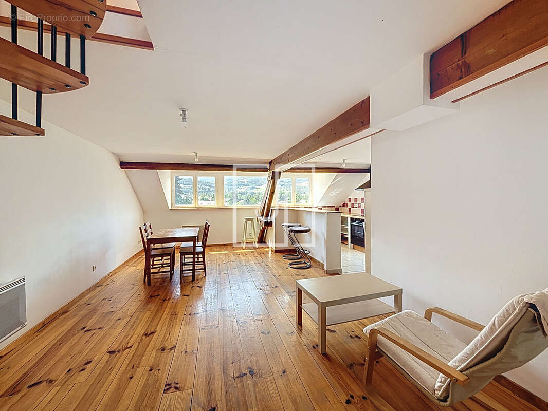 Appartement à JAUSIERS