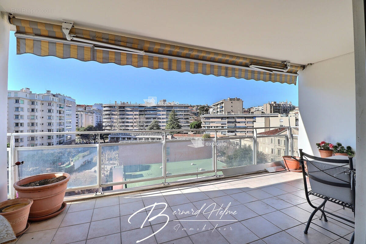 Appartement à MARSEILLE-8E