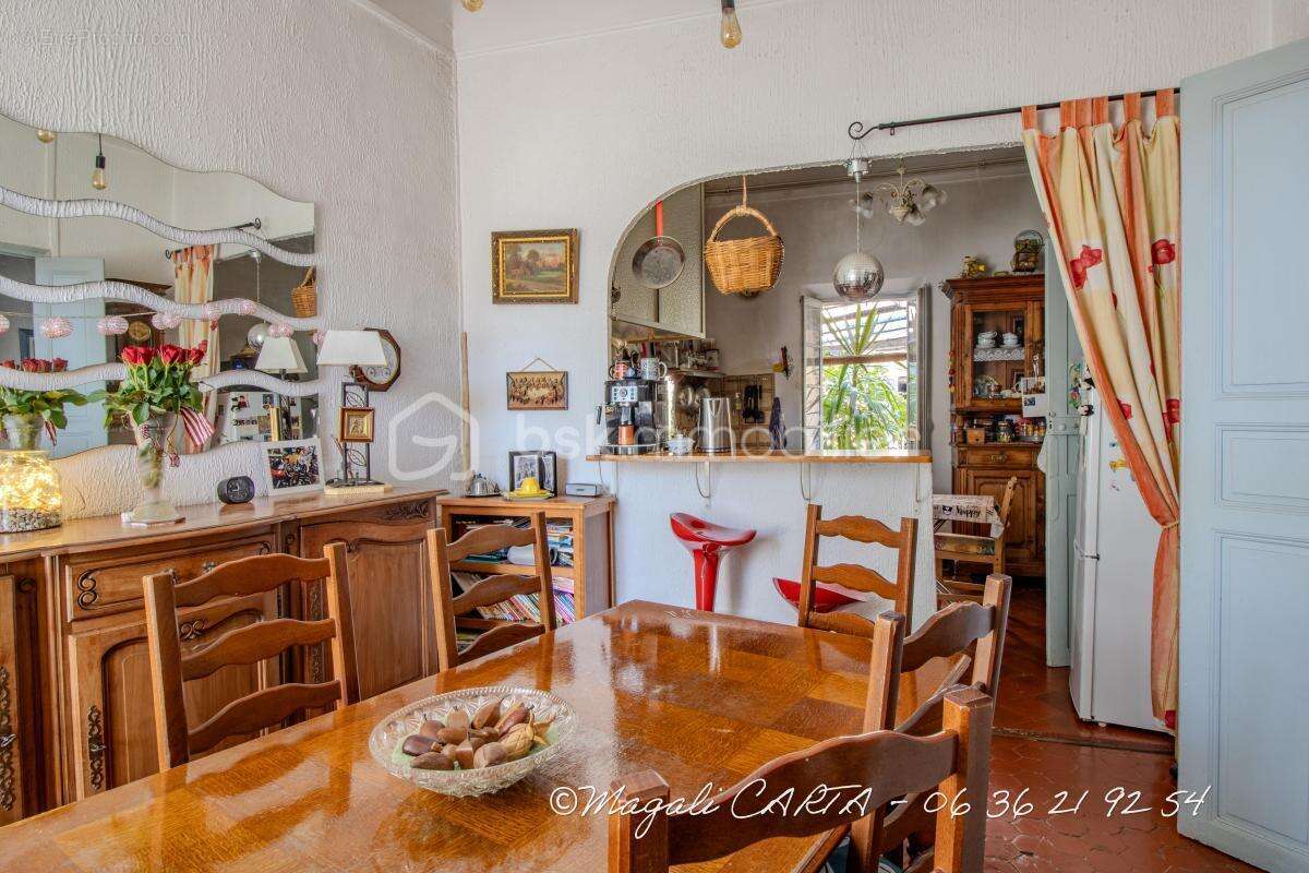 Maison Atypique avec garage et cours intérieure - photo 3