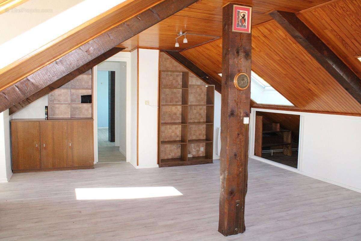 Appartement à LANGOGNE