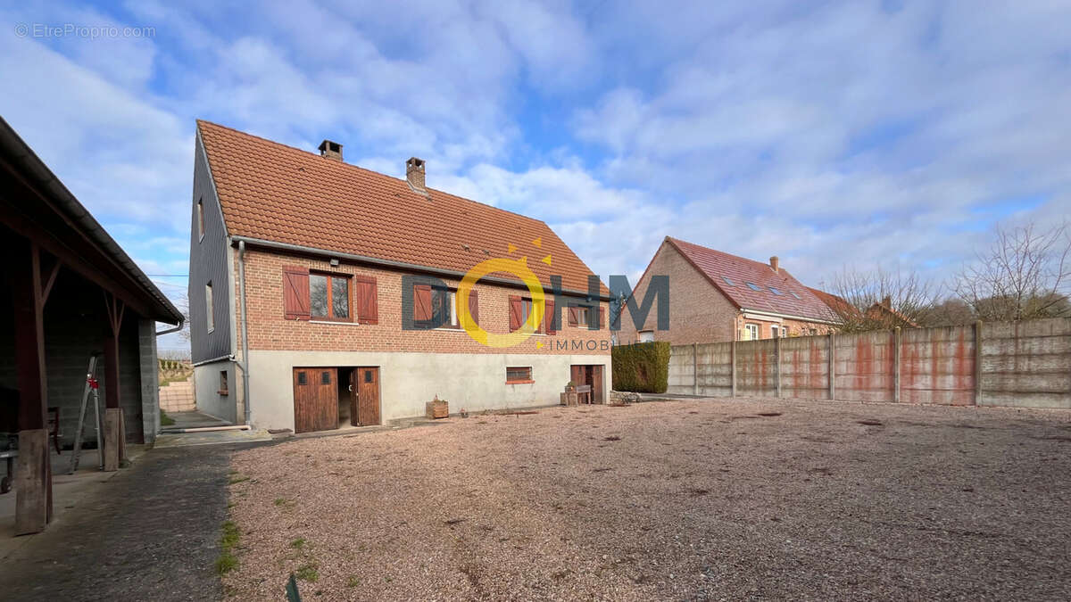 Maison à AUXI-LE-CHATEAU