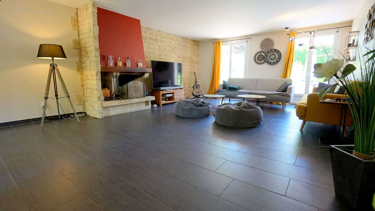 Maison à MEZIERES-SUR-SEINE