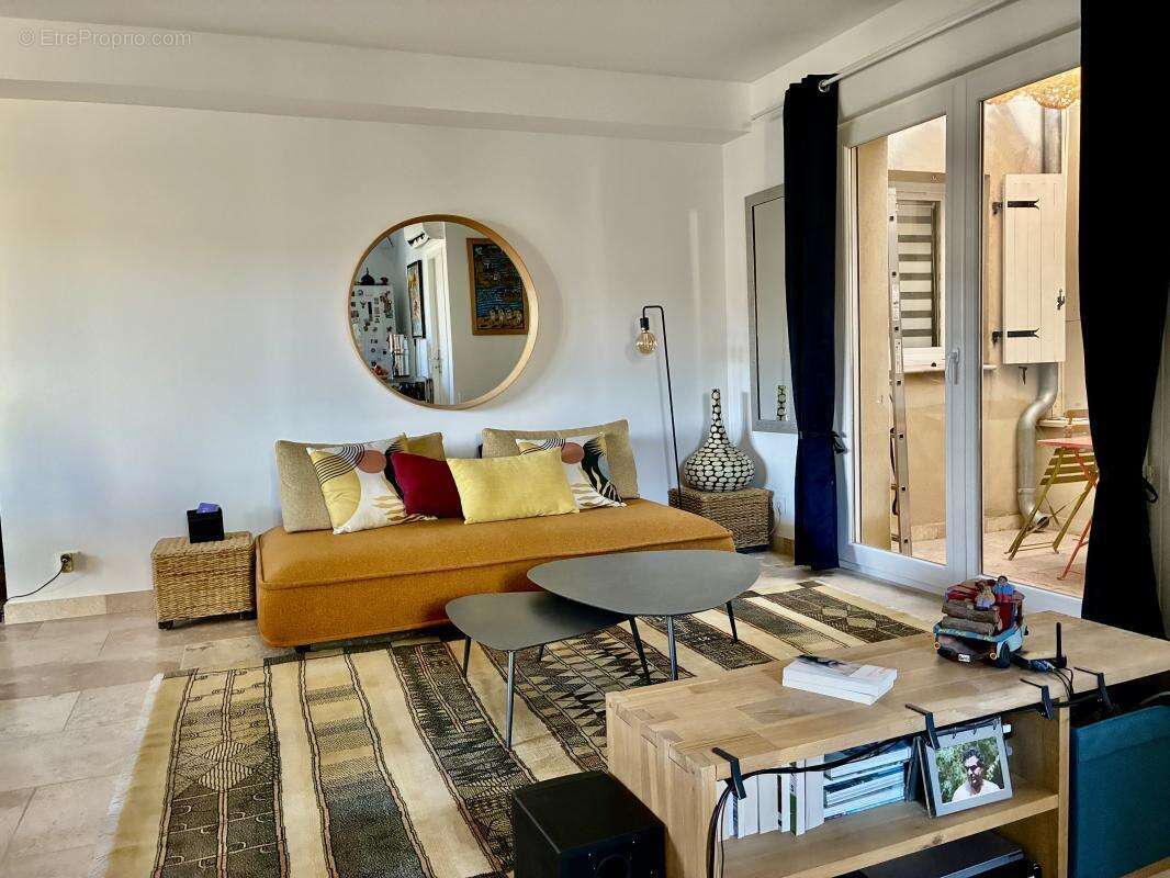 Appartement à EYGUIERES