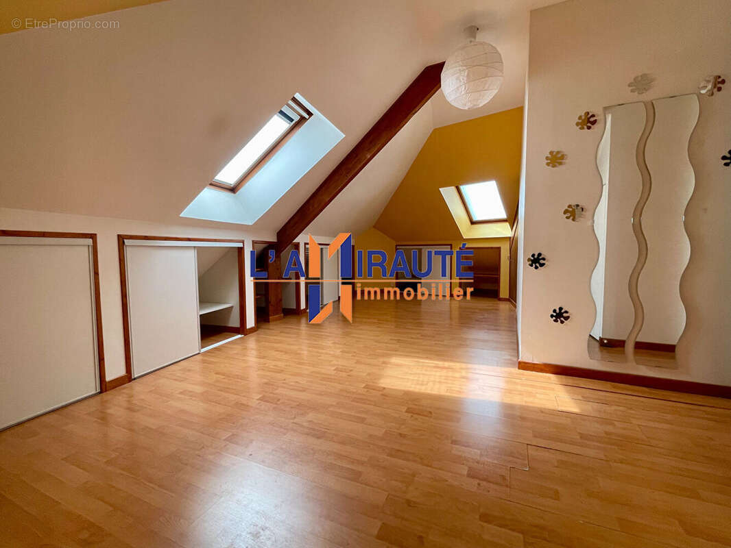 Appartement à HOUILLES