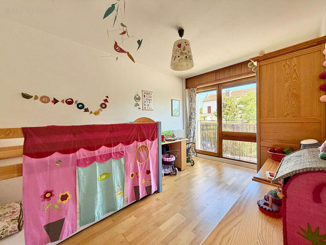 Appartement Fontenay Sous Bois 4 pièce(s) 75 m2 - photo 4