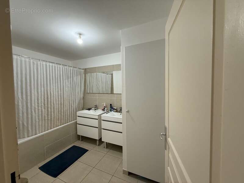 Appartement à SAINT-DENIS