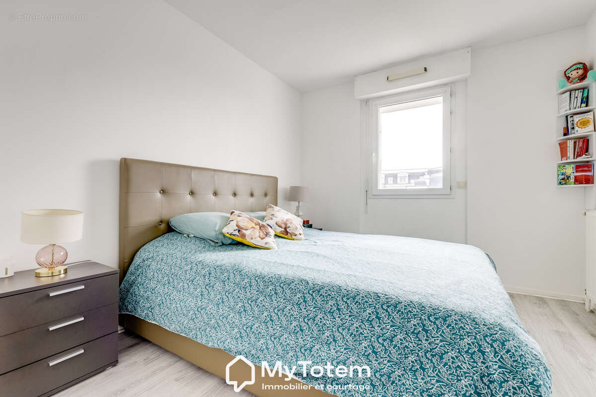 Appartement à SARTROUVILLE