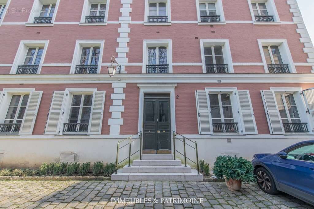Appartement à PARIS-8E
