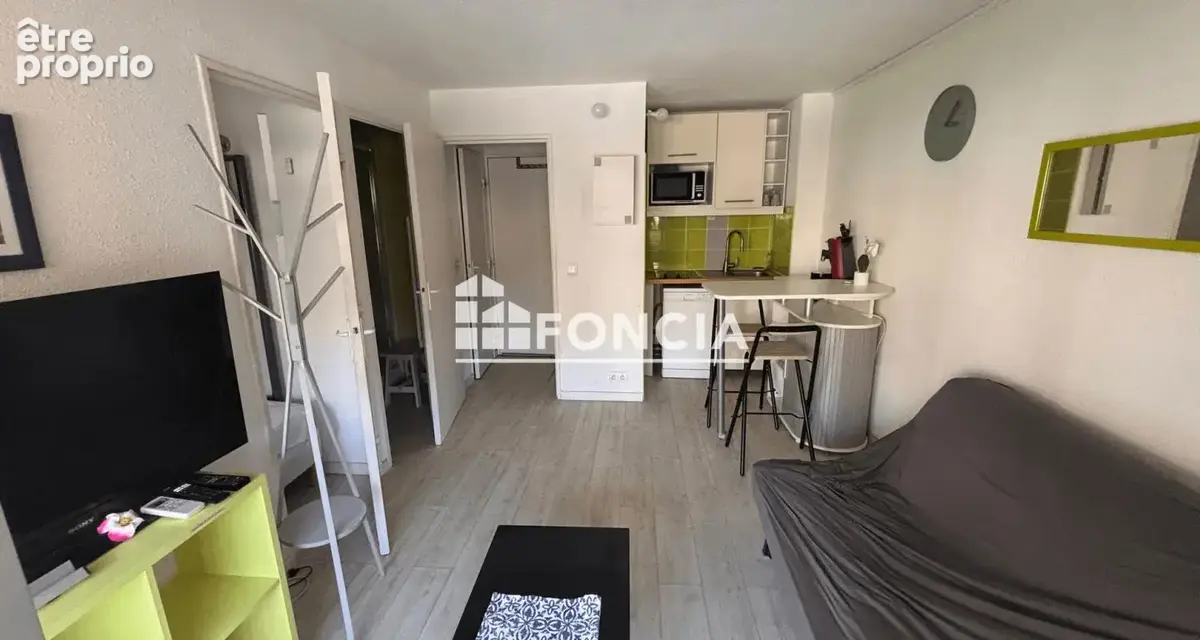 Le Ponant : Lumineux studio cabine entièrement rénové et climatisé dans résidence avec piscine - Cabine 2 couchages indépendante - photo 7
