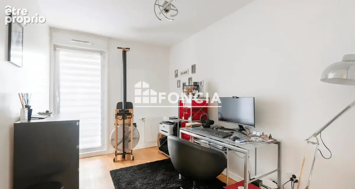 Duplex totalement meuble en dernier etage ouvrant sur une terrasse et deux balcons - photo 9