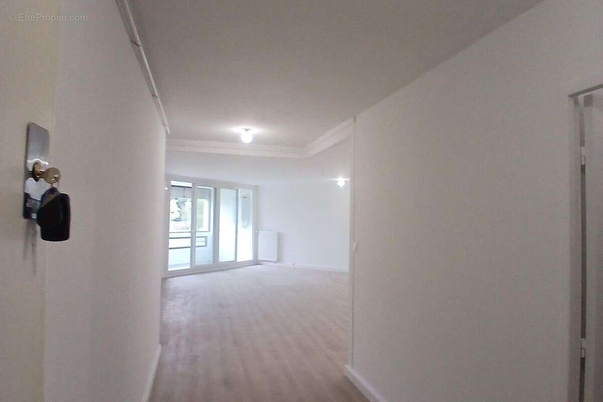 Spacieux T3 de dans résidence sécurisée LES COLLINES-215 000 €-E3466C008L - photo 5
