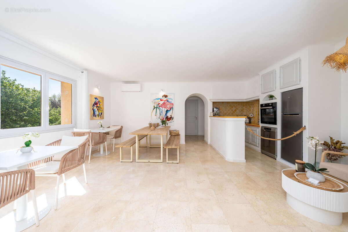 Maison à LA COLLE-SUR-LOUP