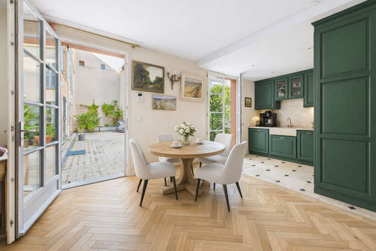 Maison à VERSAILLES