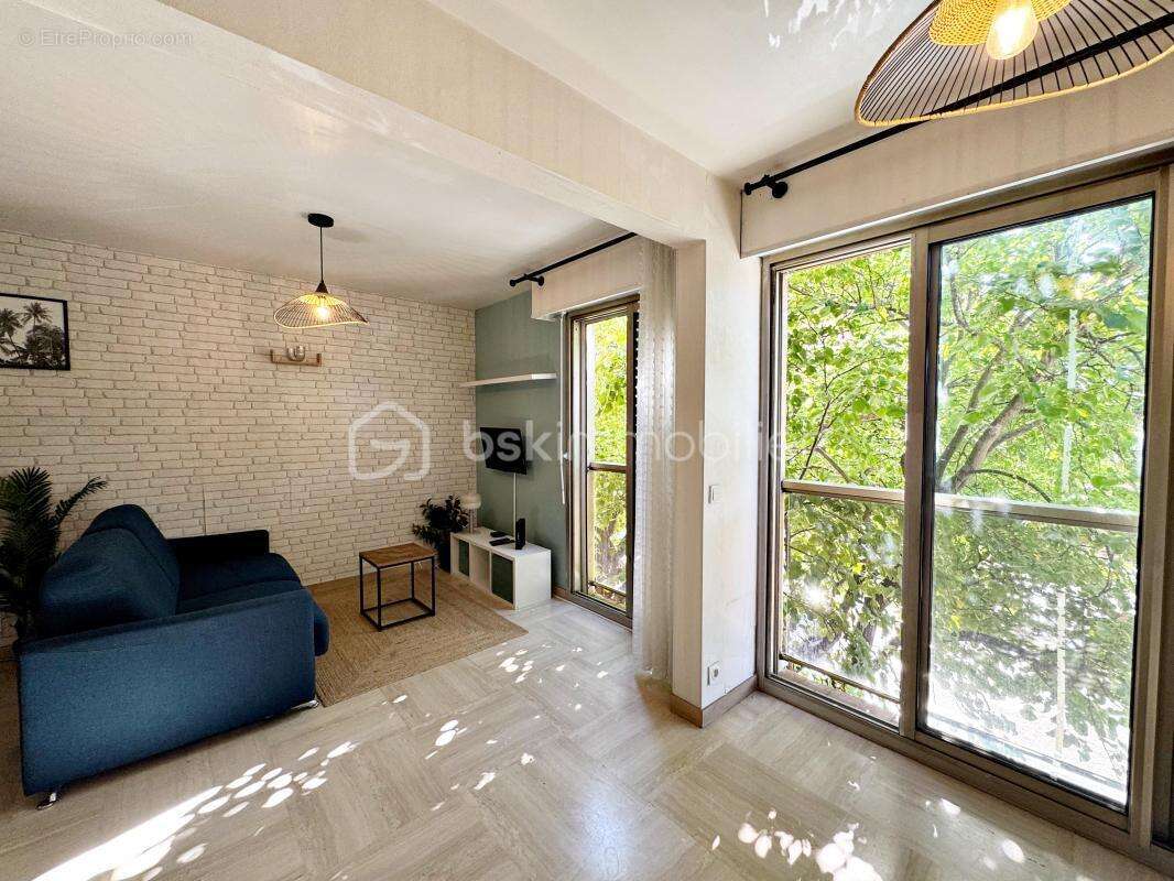 Appartement à HYERES