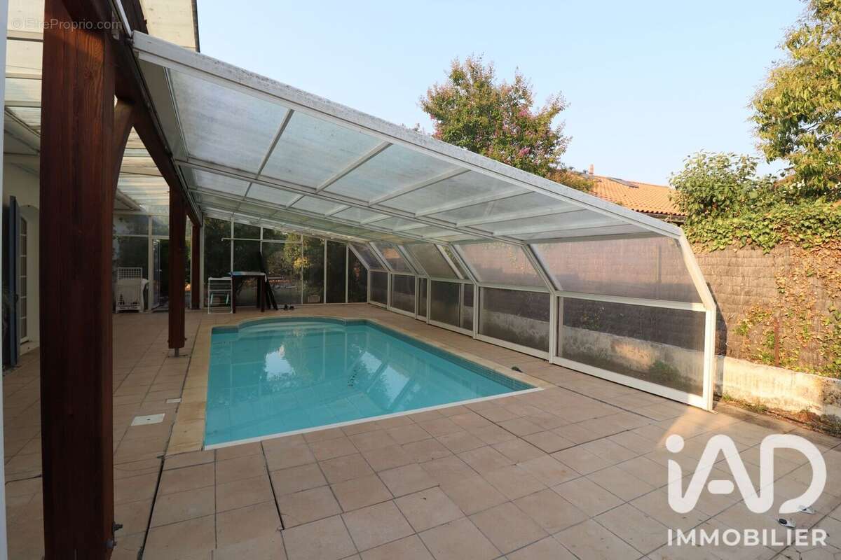 Maison 145 m² à Gradignan  - photo 5