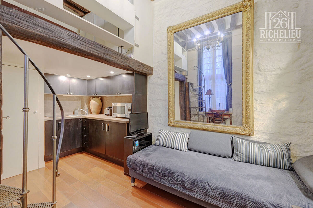 Appartement à PARIS-4E