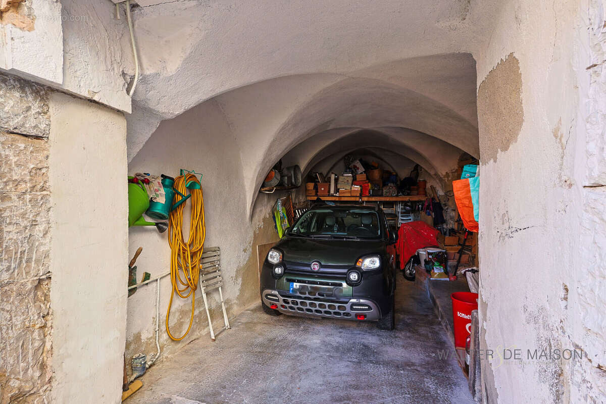 Appartement à LA CADIERE-D&#039;AZUR