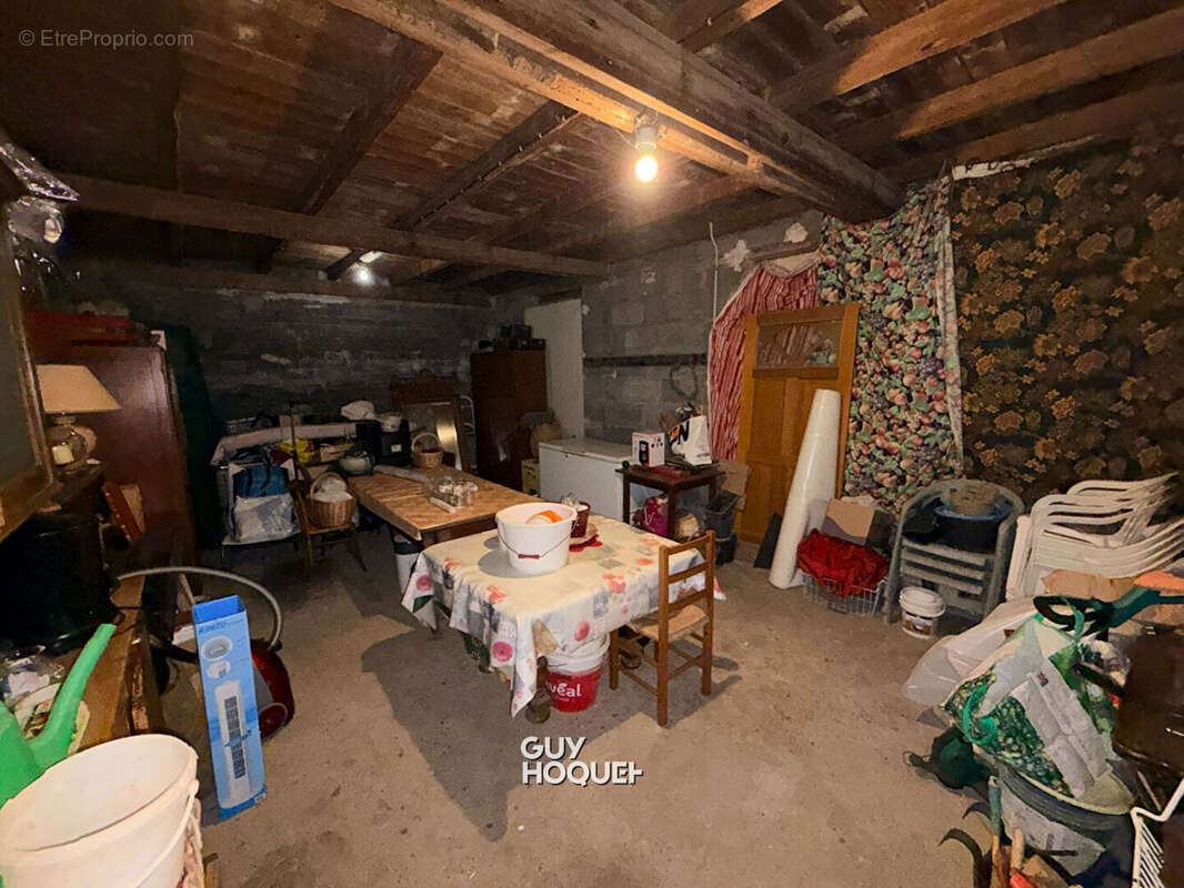 Maison à CHAROLLES
