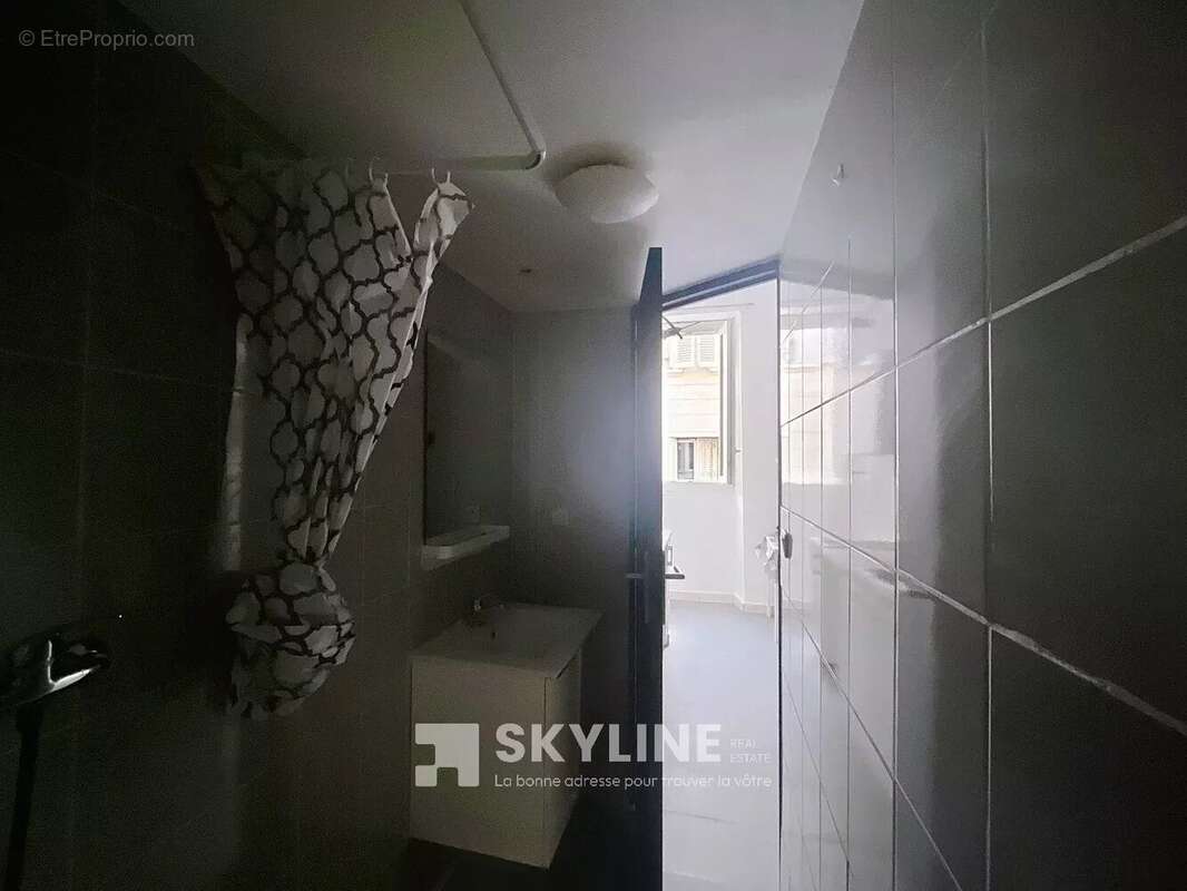 Appartement à MARSEILLE-1E