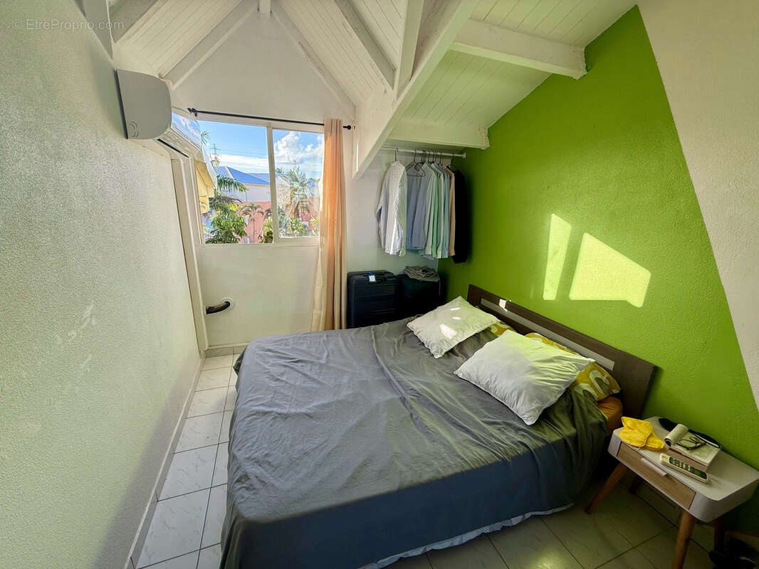 Appartement à BAIE-MAHAULT