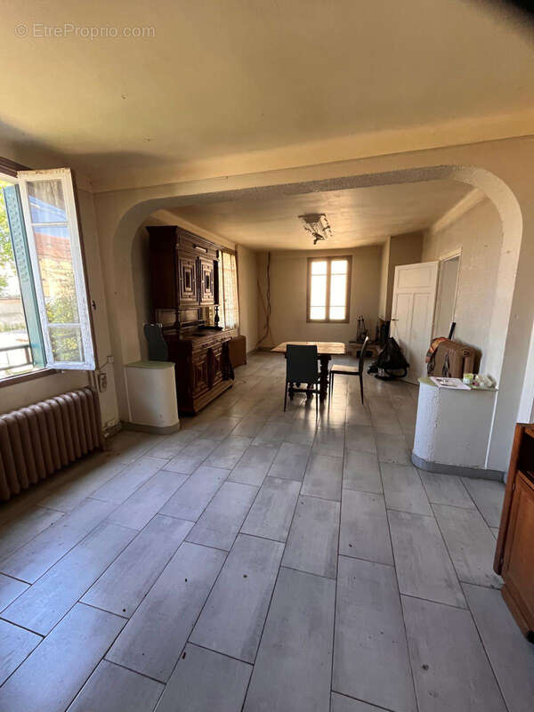 Maison à YZEURE