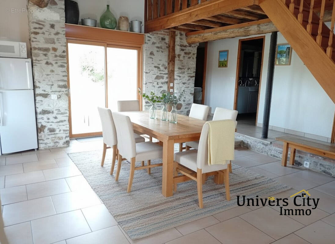 Maison à LE LOROUX-BOTTEREAU