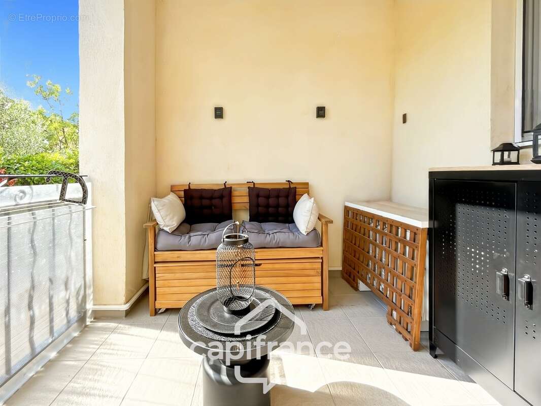 Appartement 40m2 rénové et climatisé, en rez de jardin , une chambre et sa salle de douche, sa terrasse couverte ,, piscine rési - photo 25