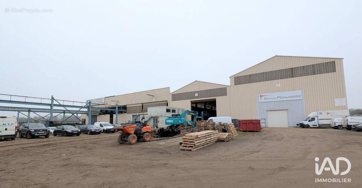 Photo 1 - Commerce à JARNY