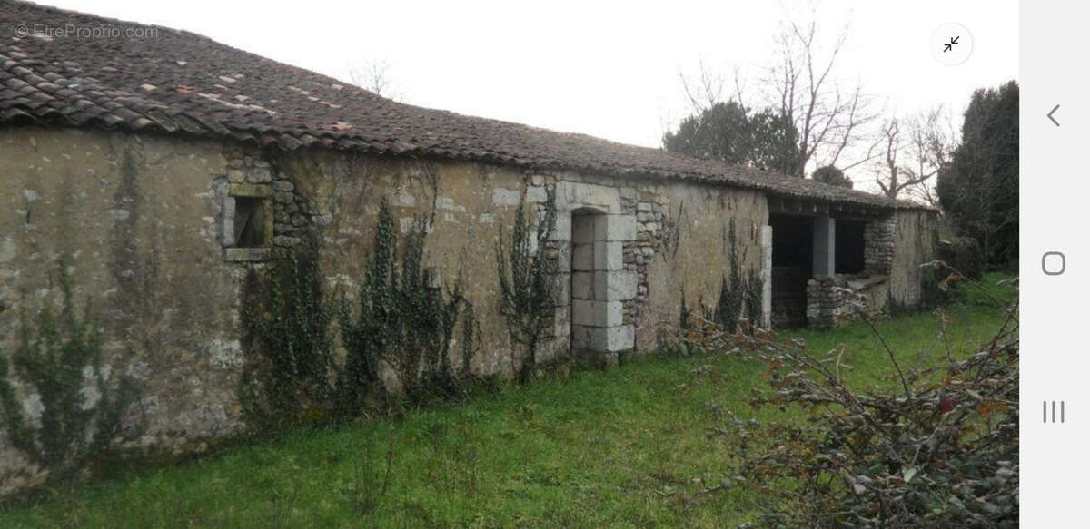 Maison à EPARGNES