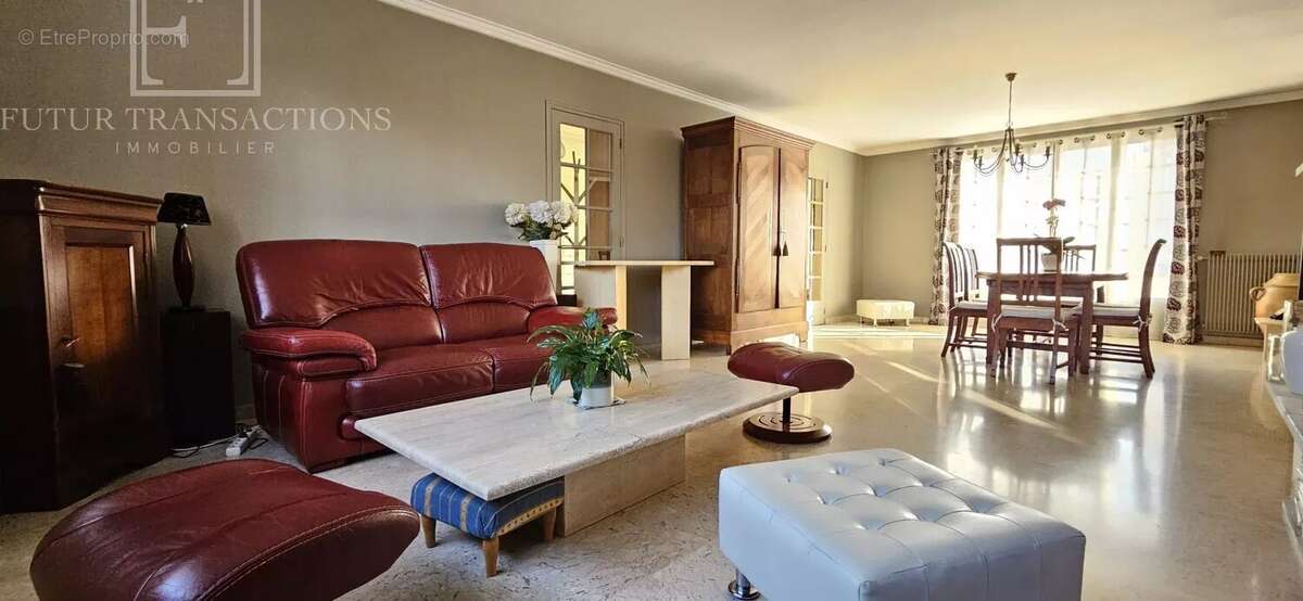 Maison à COLOMBES