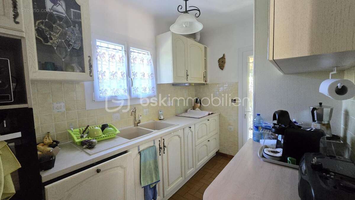 Maison à CUCURON