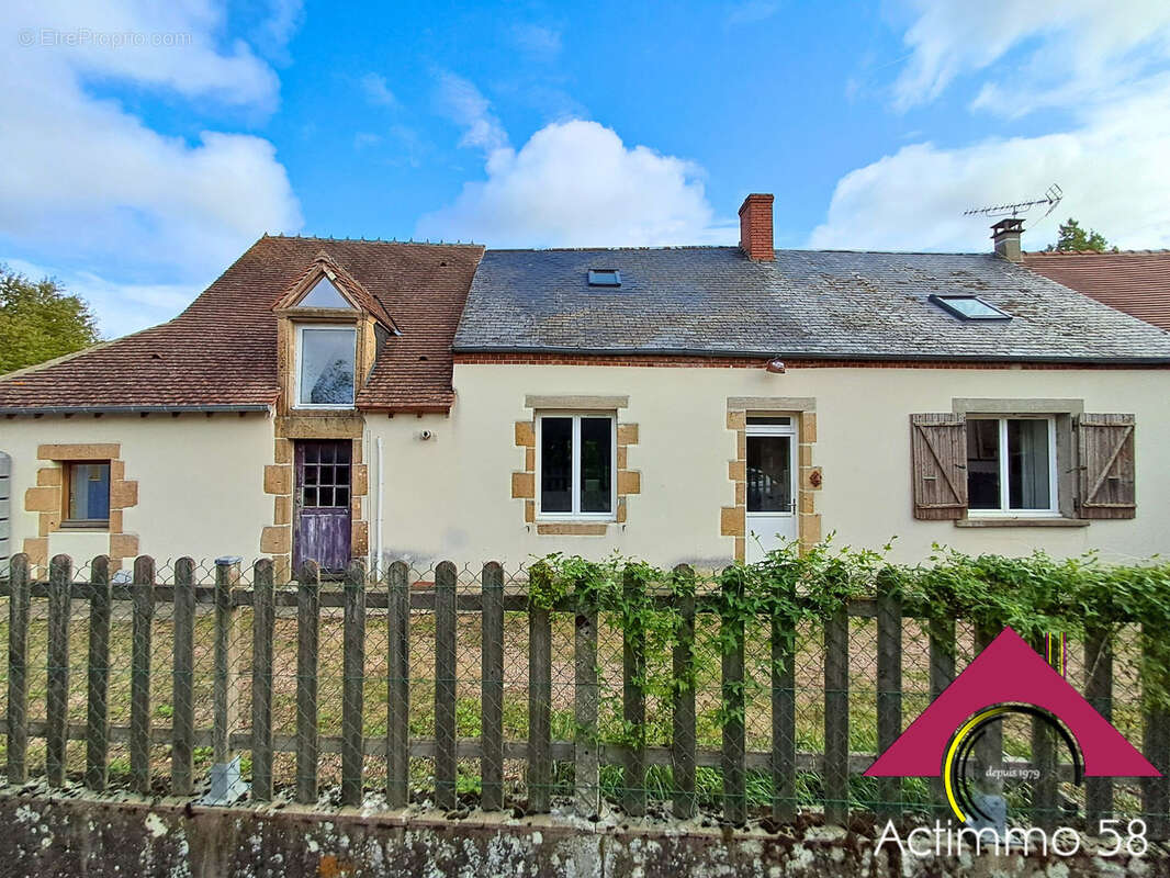 Maison à NERONDES