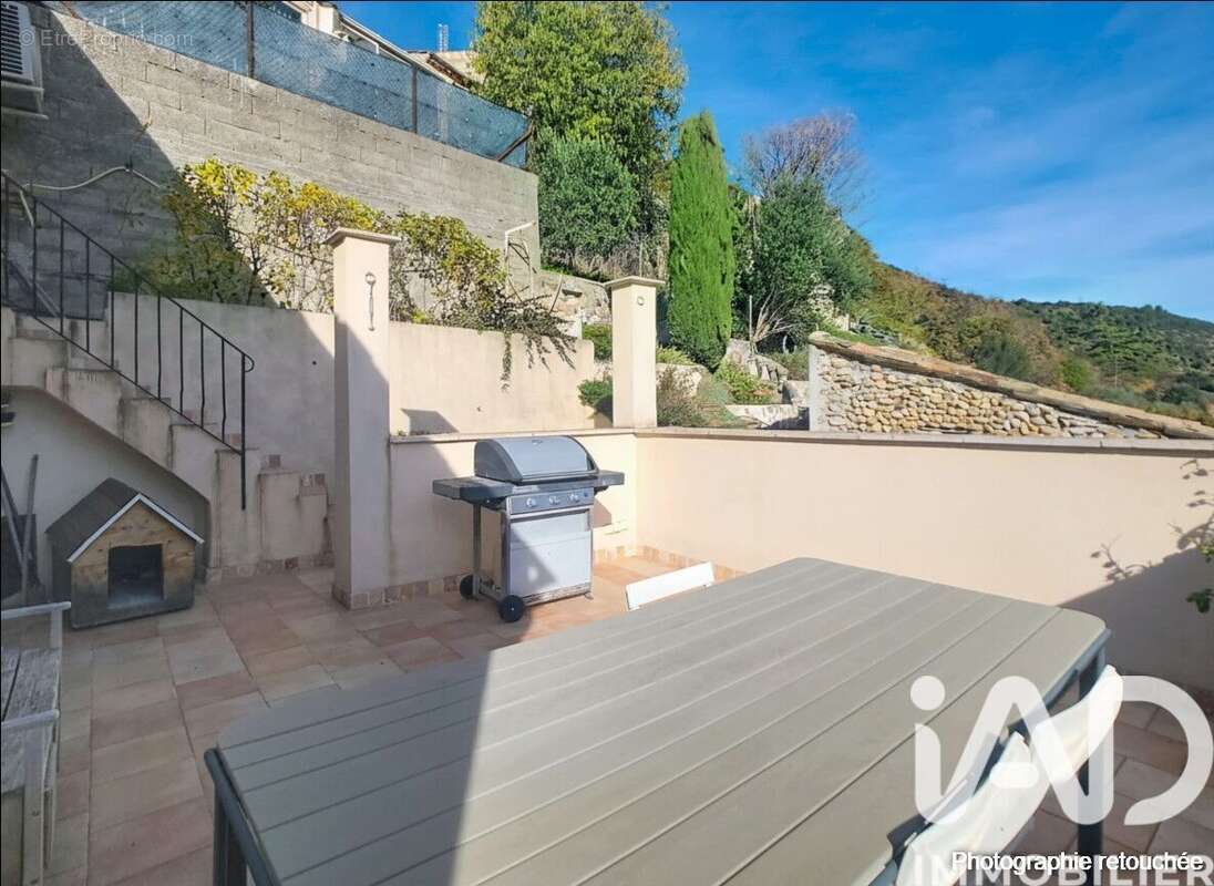 Photo 2 - Maison à ORAISON