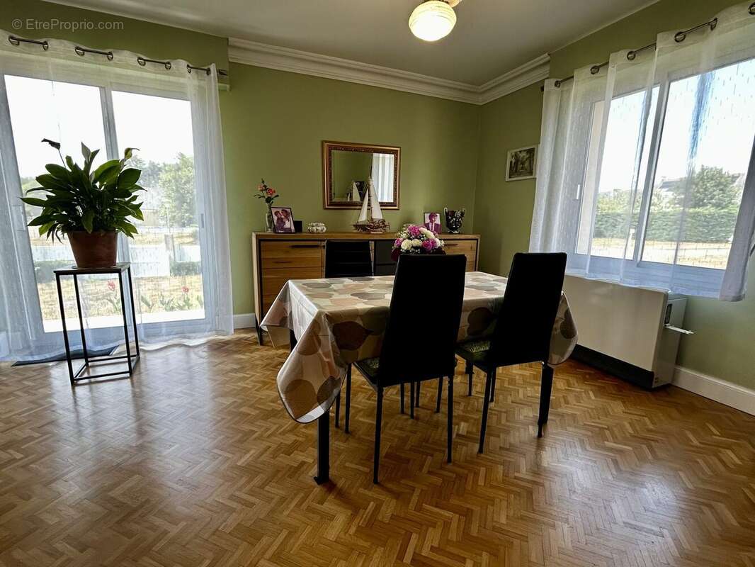 Maison 141 m² à Poullan-Sur-Mer  - photo 2