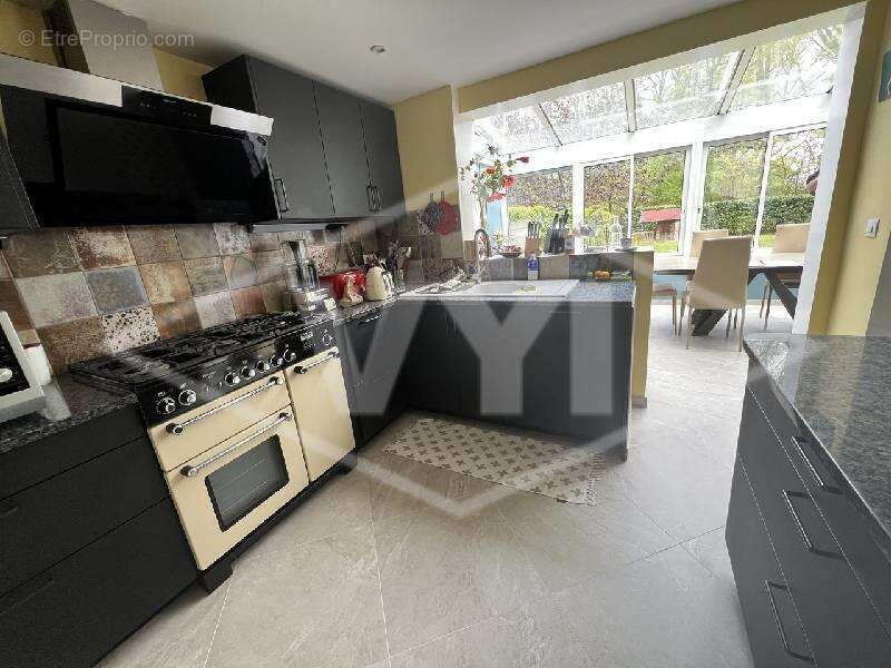 Maison à COMBS-LA-VILLE