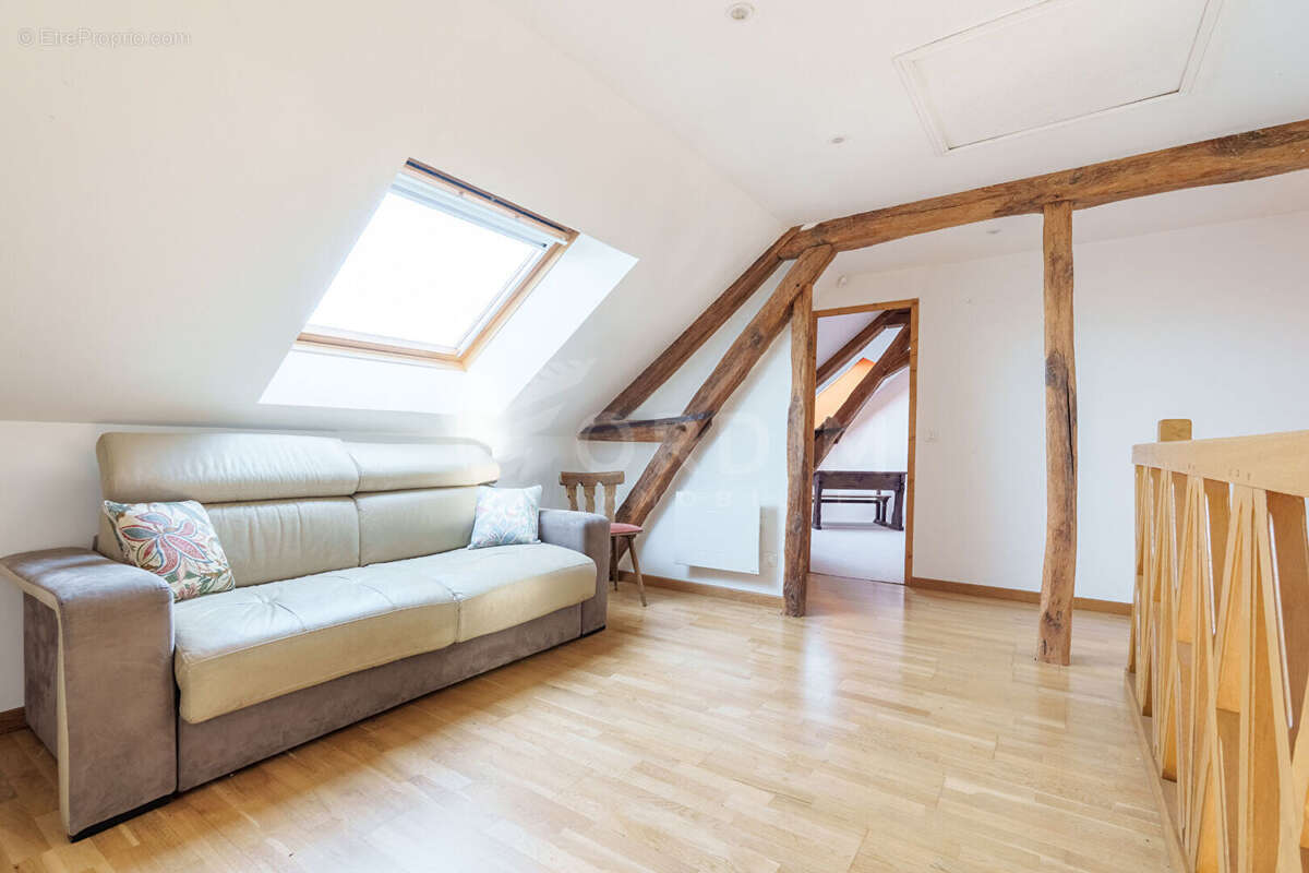 Maison à EGRISELLES-LE-BOCAGE