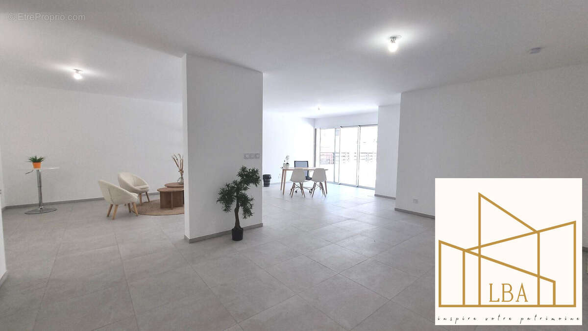 Appartement à MARSEILLE-8E