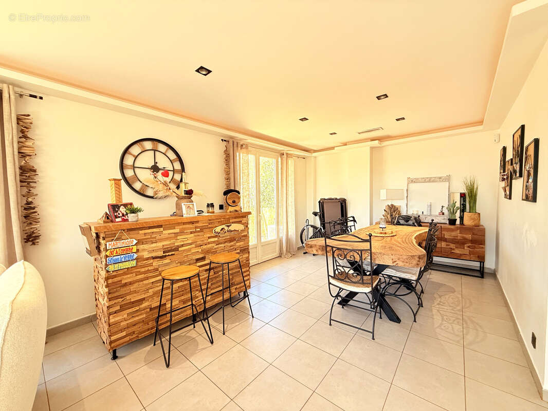 Appartement à LA VALETTE-DU-VAR