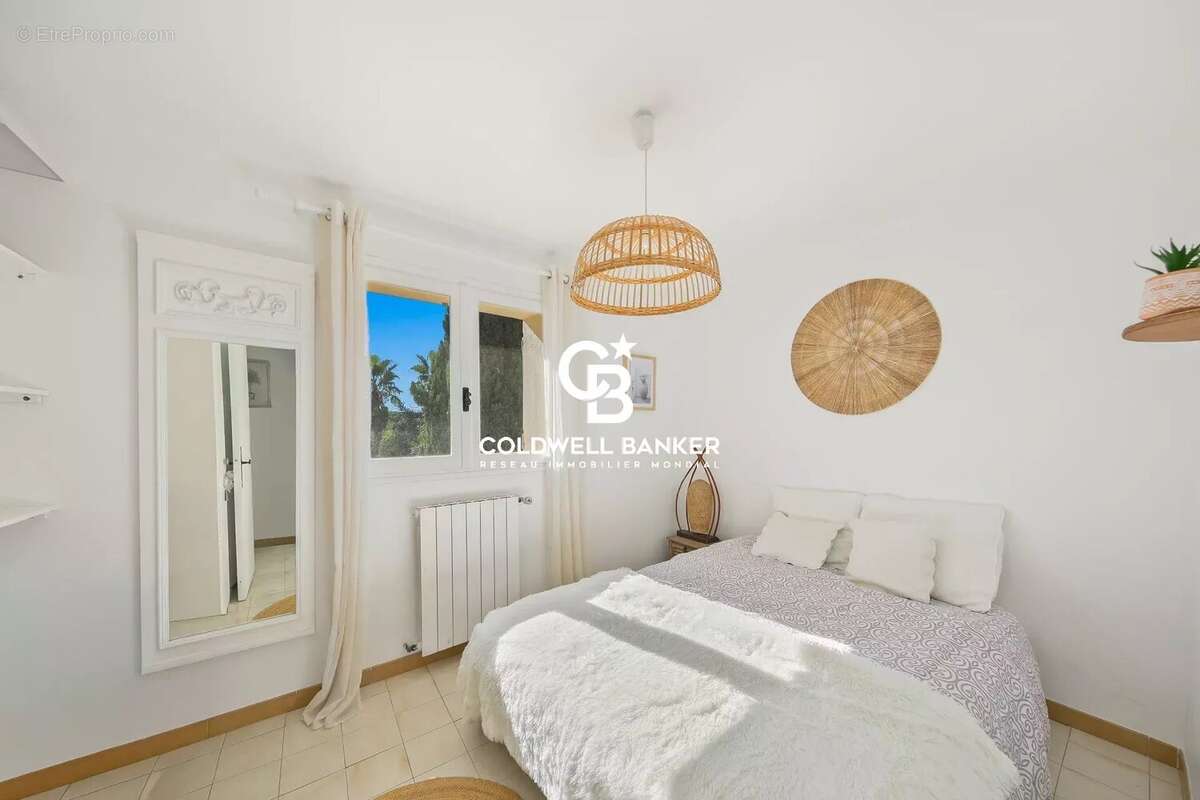 Maison à CARQUEIRANNE