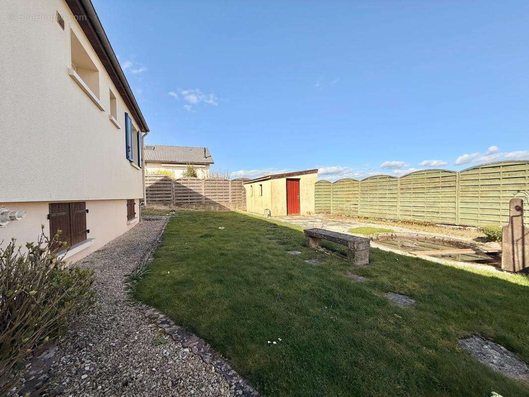 Maison à VAROIS-ET-CHAIGNOT