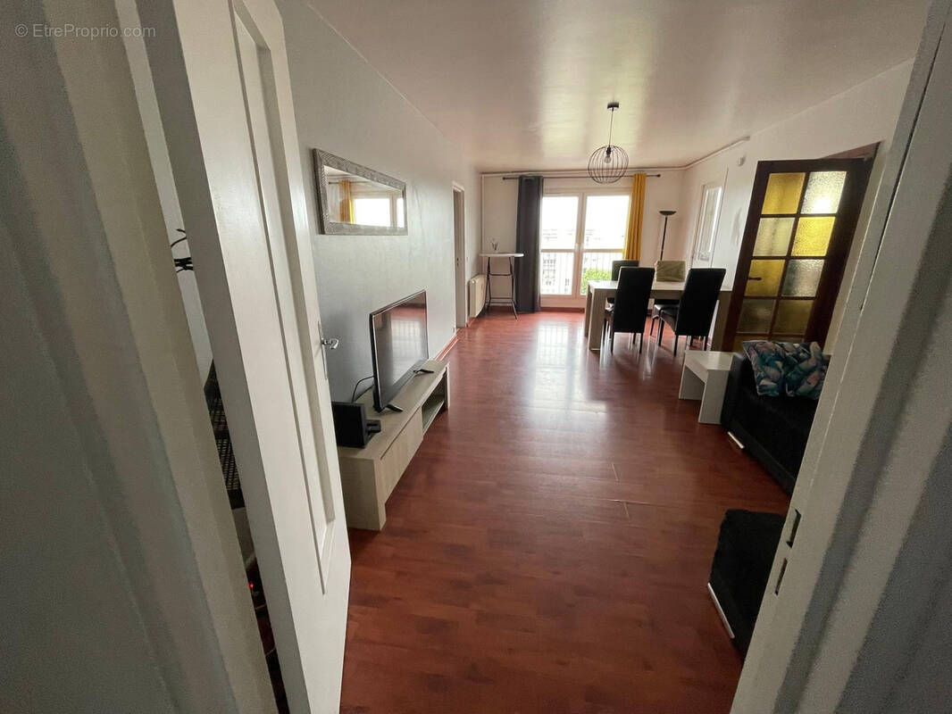 Appartement à DAMMARIE-LES-LYS
