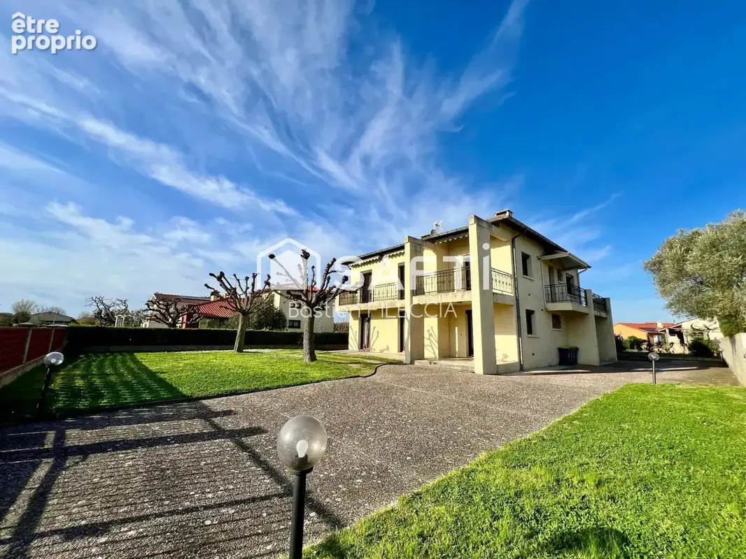 Photo 1 - Maison à ROQUETTES
