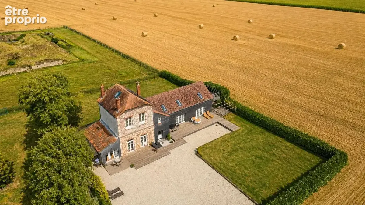 Maison 9 pièces 267 m² à vendre à Fontenay-Le-Marmion (14320) - photo 2