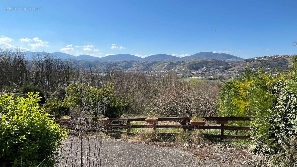 Maison à CHONAS-L'AMBALLAN