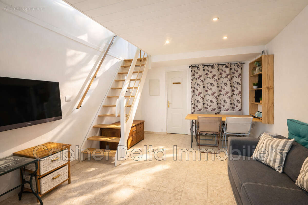 Appartement à SANARY-SUR-MER